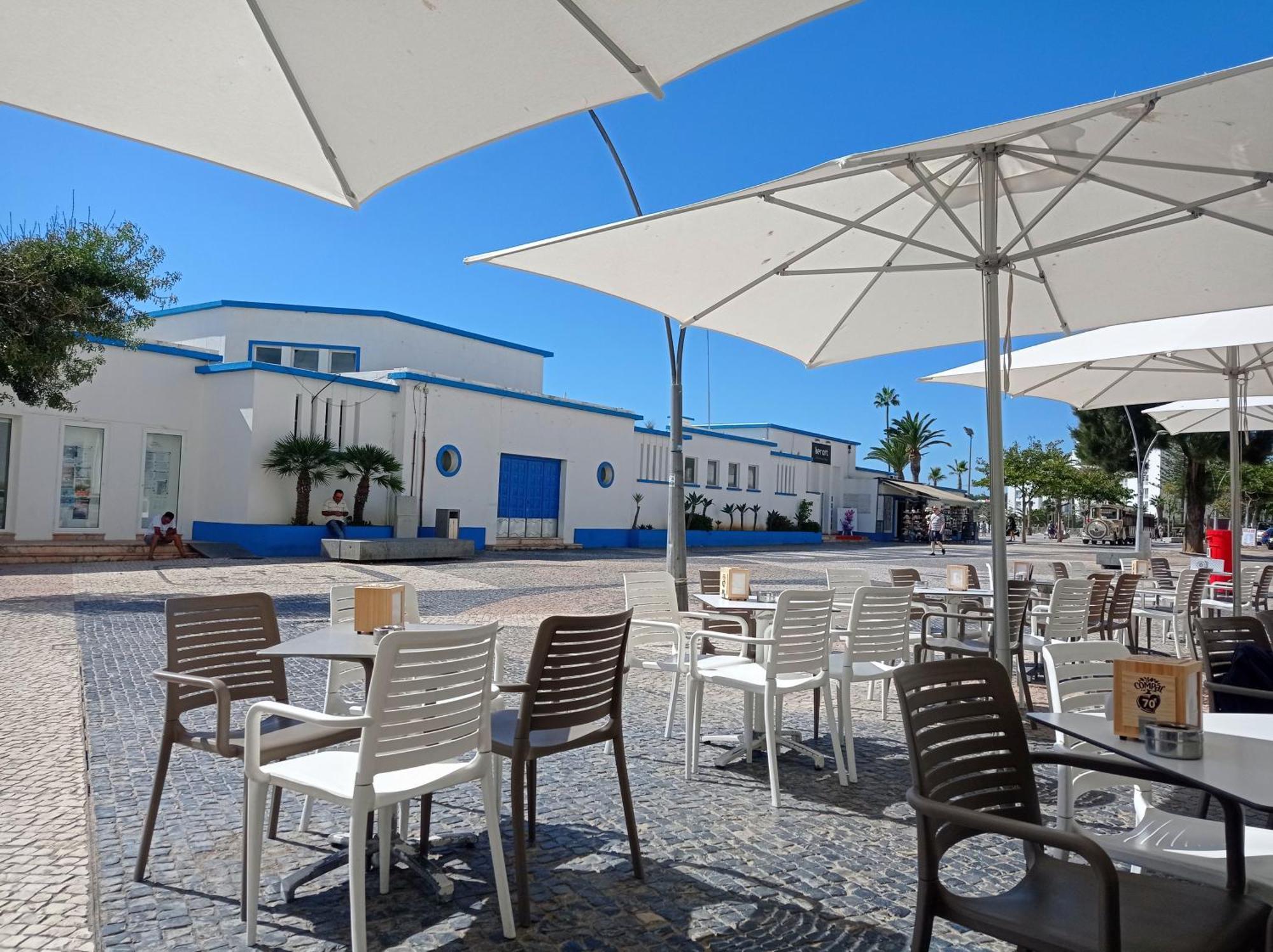 Casino Blu: 50M To Beach, In Town Center Armacao de Pera Luaran gambar